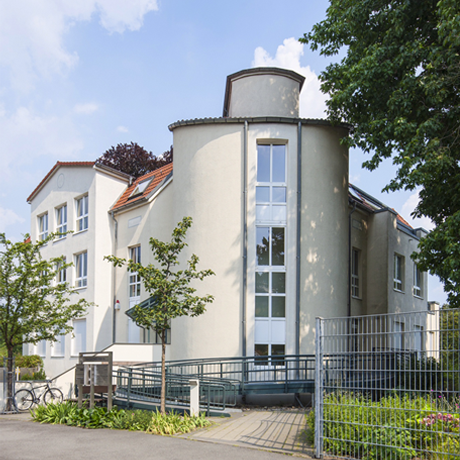 Foto des Gebäudes des Dialyse-Zenrums Dresden in der Caspar-David-Friedrich-Straße 10a